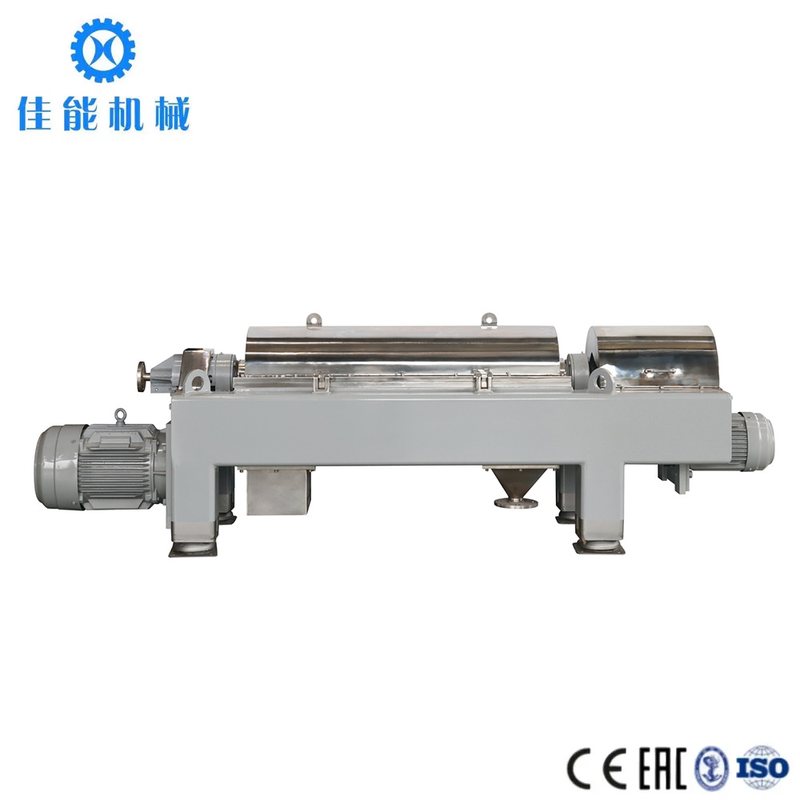 Decanter centrifuge